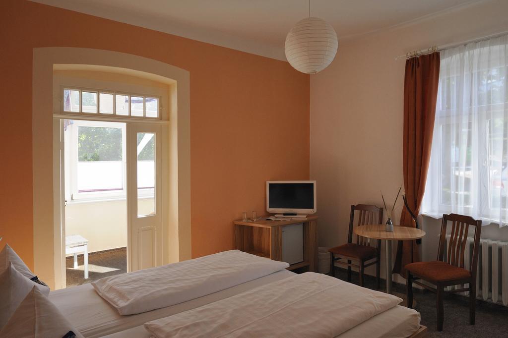 Pension Am Kluenderberg บินซ์ ภายนอก รูปภาพ